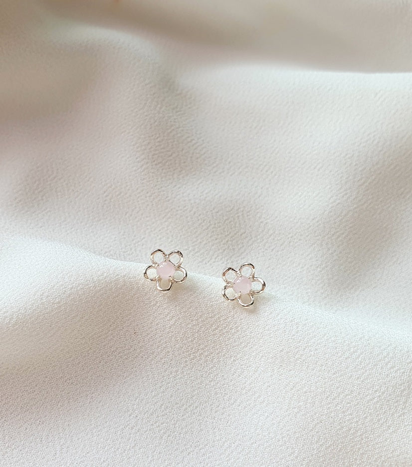 [92.5 Silver] Daisy Silver Earrings-Holiholic