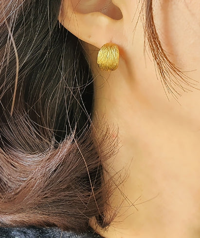[92.5 Silver] Silver Chunky Hoop Earrings Secondary image