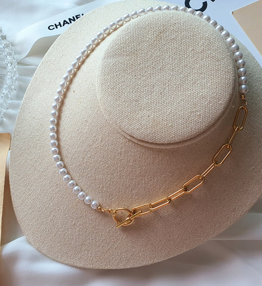 Pearl & Multi Chain Necklace-Holiholic Main image