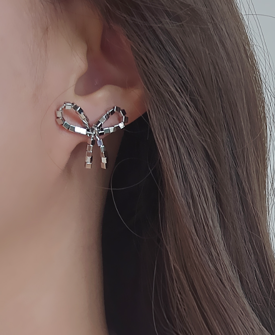 Square Bow Tie Stud Earrings Secondary image