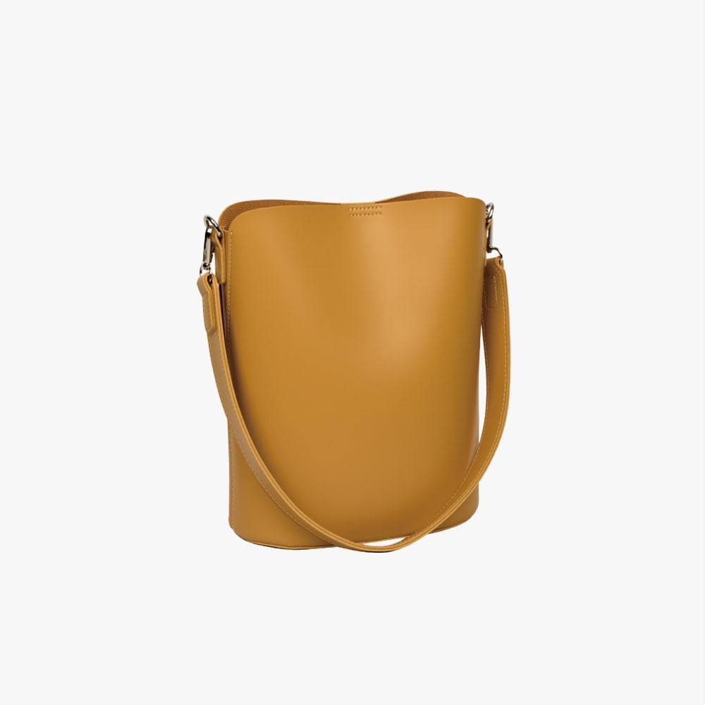 Minimalist Bucket Bag with Pouch Secondary image