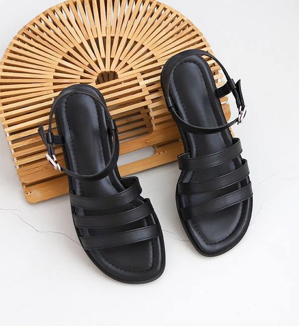 Strap Flat Buckle Sandal - HOLIHOLIC Main image