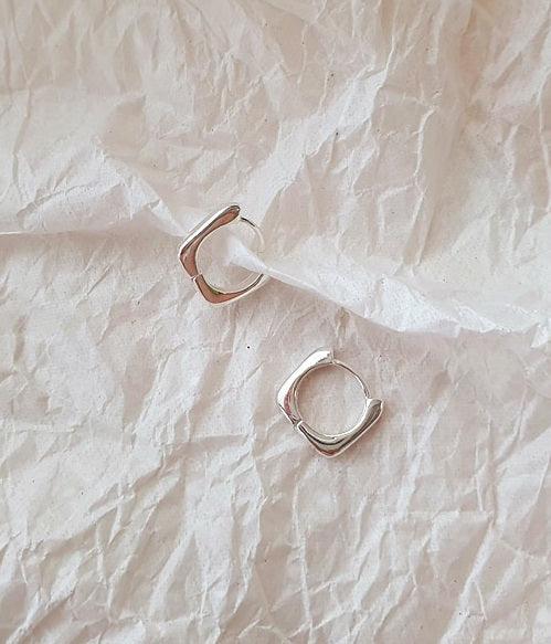 [92.5 Silver] Basic Square Hoop Earrings - HOLIHOLIC