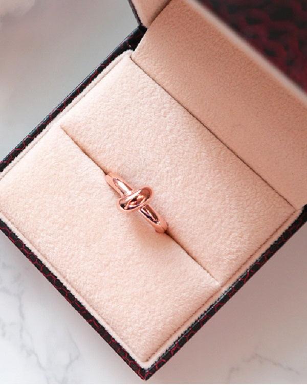 [92.5 Silver] Bold Twist Ring - HOLIHOLIC