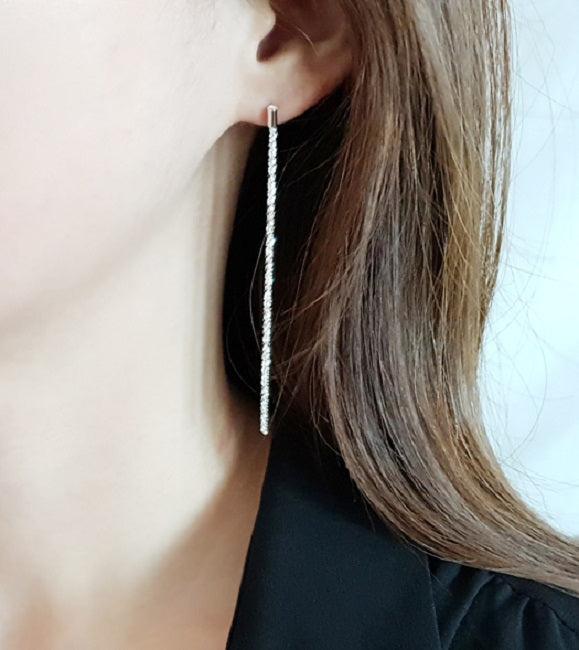 [92.5 Silver] Elle Long Drop Earrings Secondary image