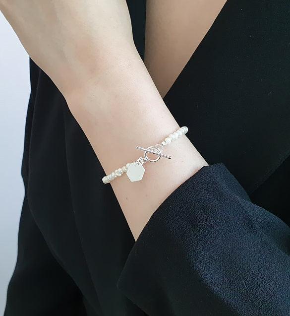 [92.5 Silver] Mini Hexagon Pearl Bracelet Secondary image