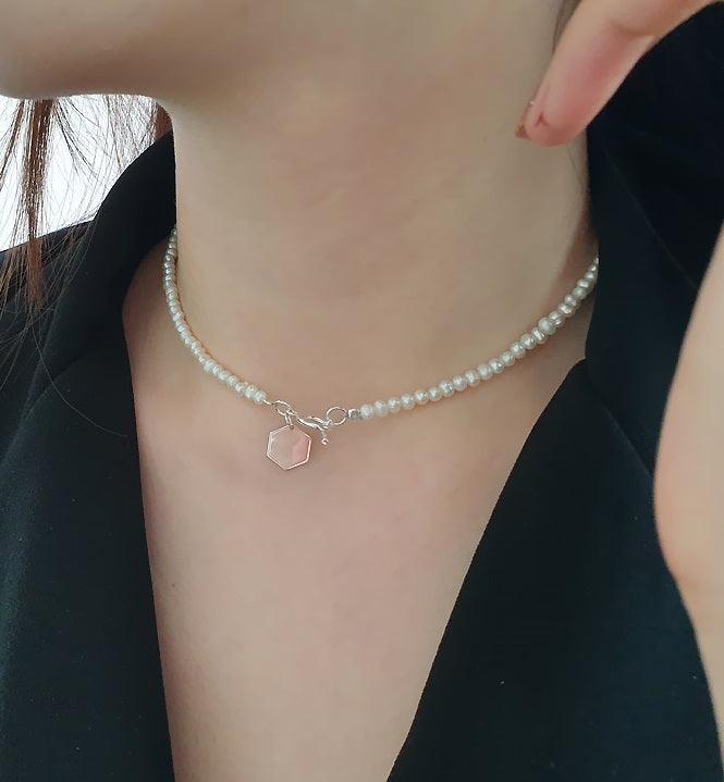 [92.5 Silver] Mini Hexagon Pearl Necklace Secondary image