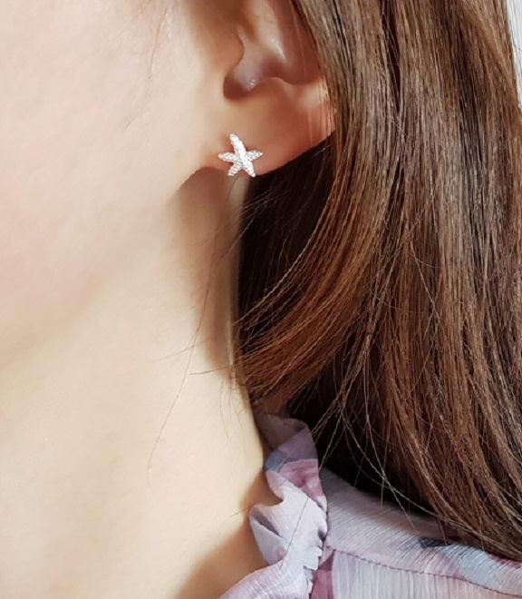 [92.5 Silver] Sea Friends Earrings Secondary image