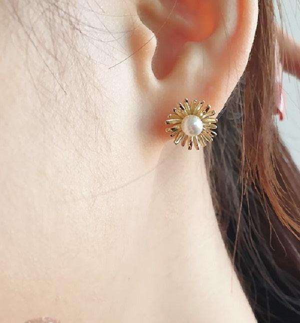 [92.5 Silver] Swarovski Pearl Dandelion - HOLIHOLIC