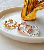 [92.5 Silver] Zigzag Heart Open Ring - HOLIHOLIC