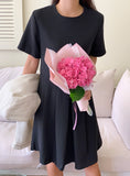 Black Short Sleeve Pleated Dress-Holiholic