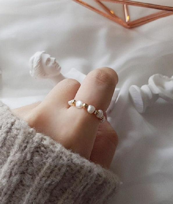 Fresh Water Pearl Elastic Ring Secondary image