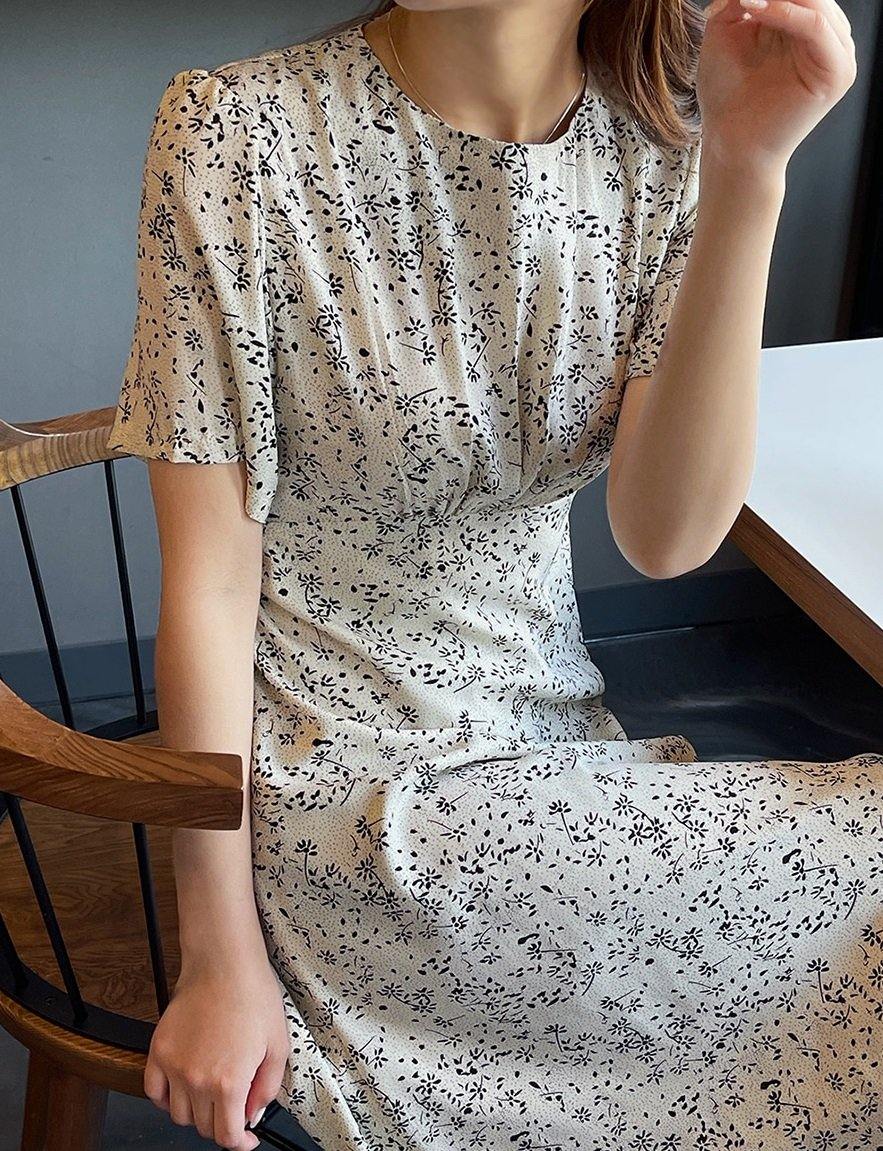 Front Shirring Floral Dress - HOLIHOLIC