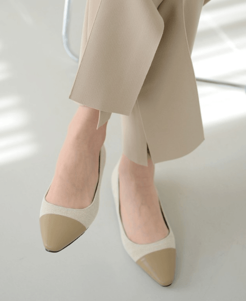 Point Toe Two-Tone Pumps - HOLIHOLIC