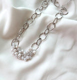 Round Chain with Pearl Bouquet - HOLIHOLIC