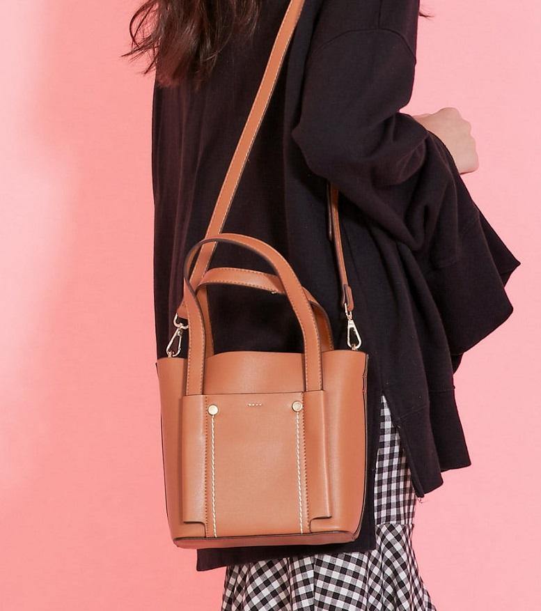 Stitch Point Bucket Bag with Pouch - HOLIHOLIC
