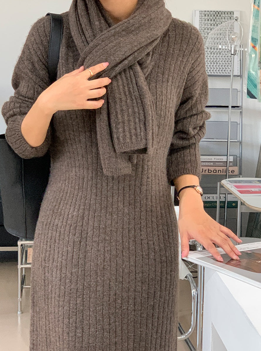 V Neck Ribbed Dress with Muffler-Holiholic